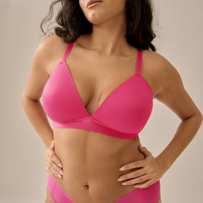 Naturana Soft Bra with Side-Smoothing Effect Light